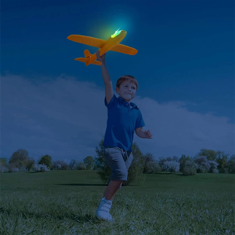 電動泡飛行機グライダー手投げ飛行機 LED ライト付き自動飛 - Kids Outdoor Equipment のレビューと価格