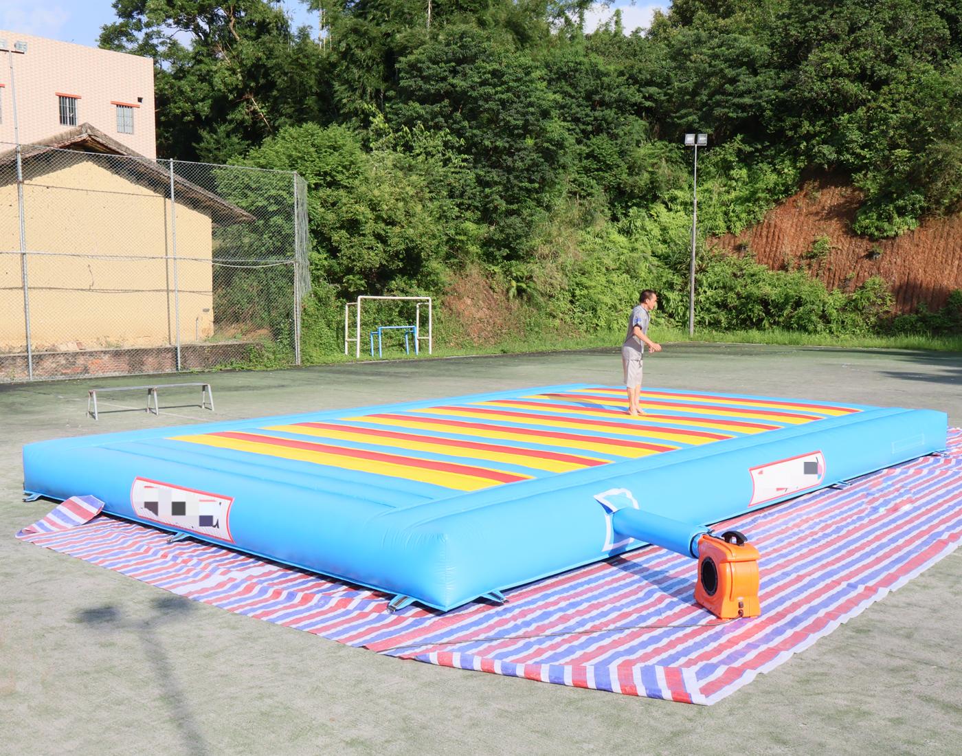ジムフィットネスマット、体操クッション、屋外キッズ用バウンス - Kids Outdoor Jump House のレビューと価格