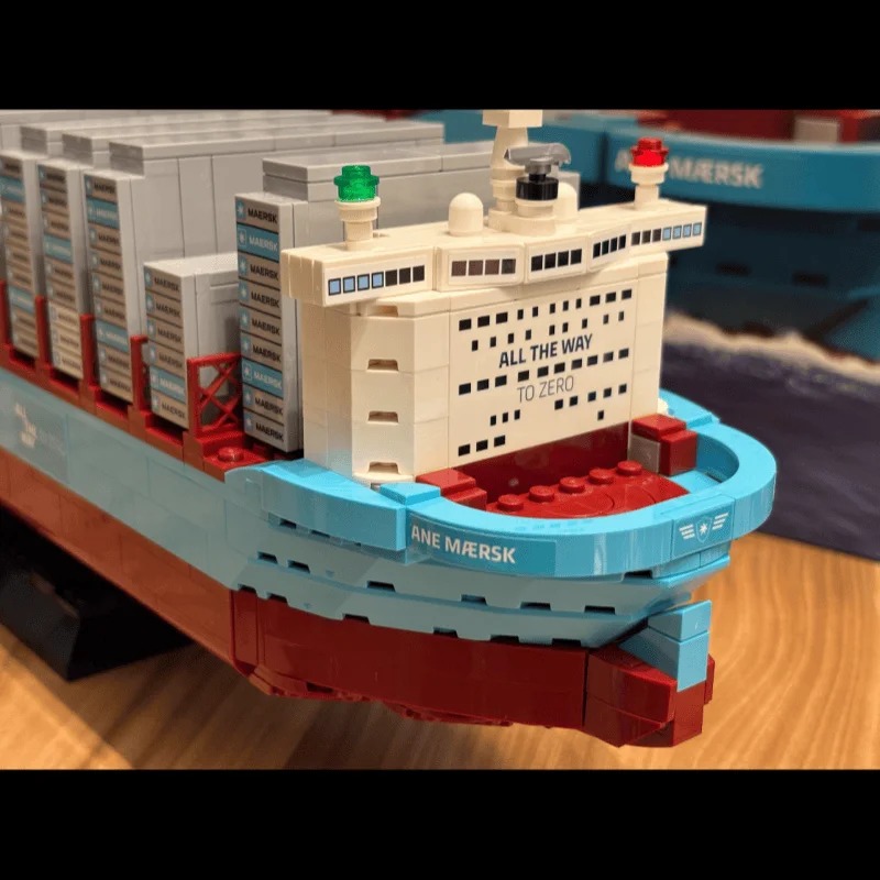 新型2026年式デュアルフューエルコンテナ船ブリックパズル船 - Lego Set Technic のレビューと価格